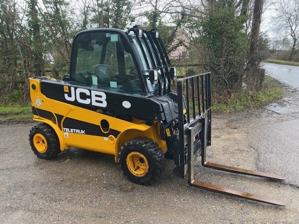 JCB 35D 4X4 Agri - Image 5